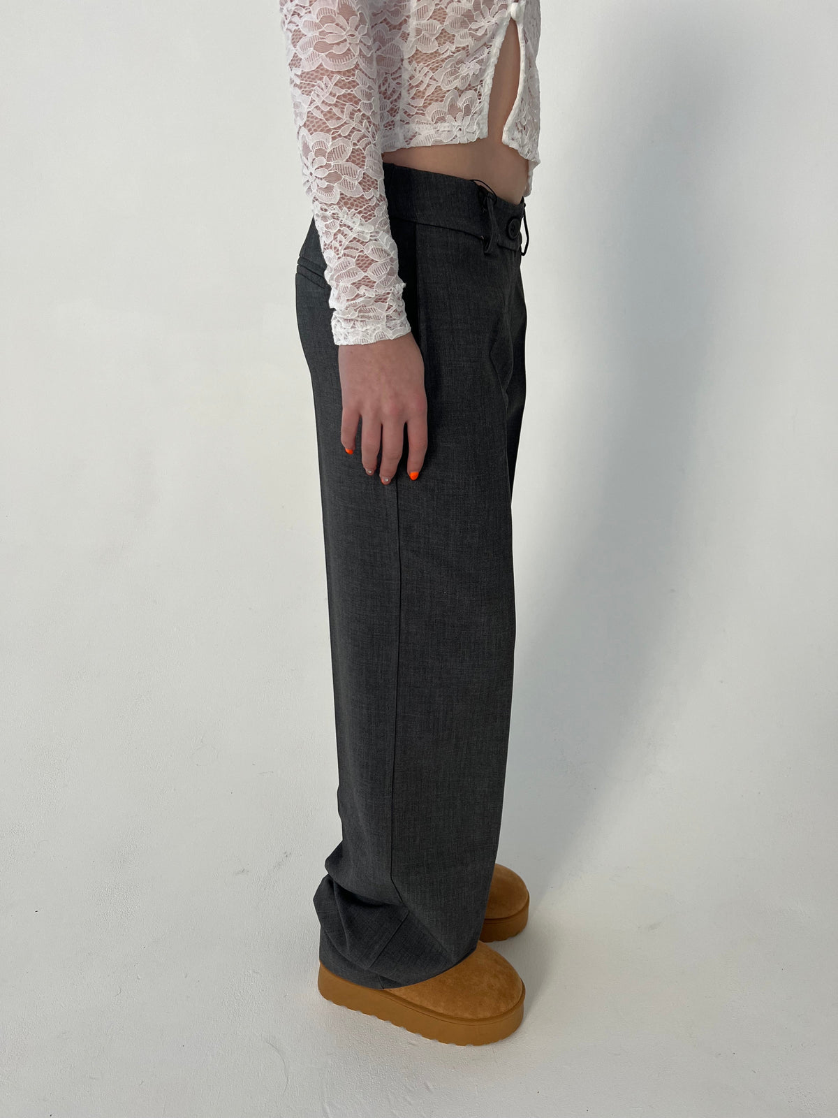 Kienna low-waisted suit pants - Grey