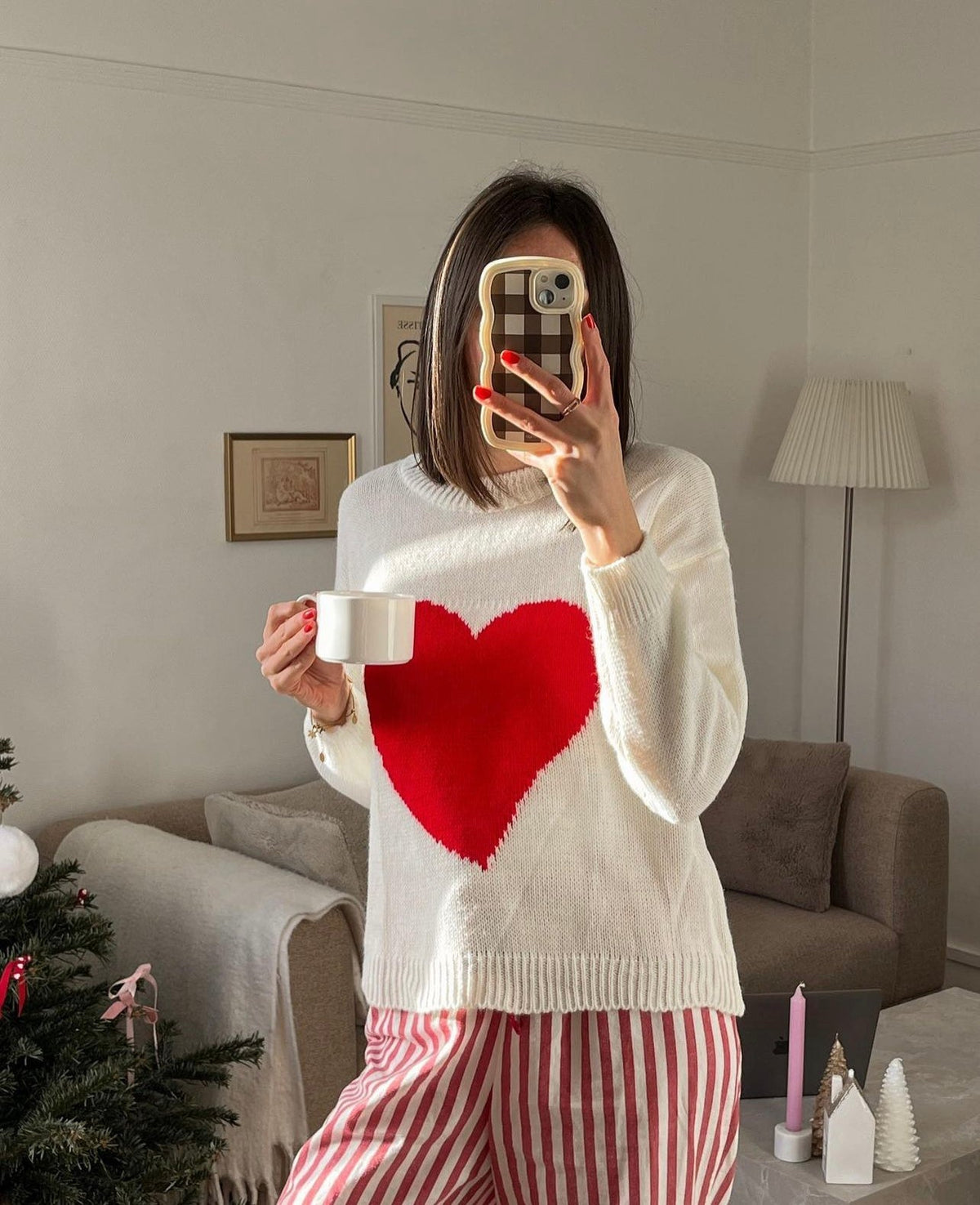 Red heart knit - White