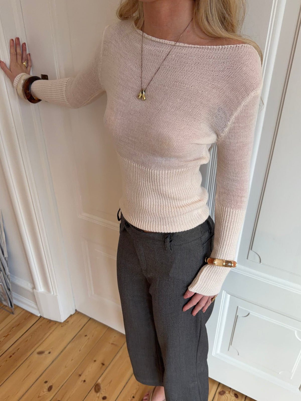 Lova fitted knit sweater - White